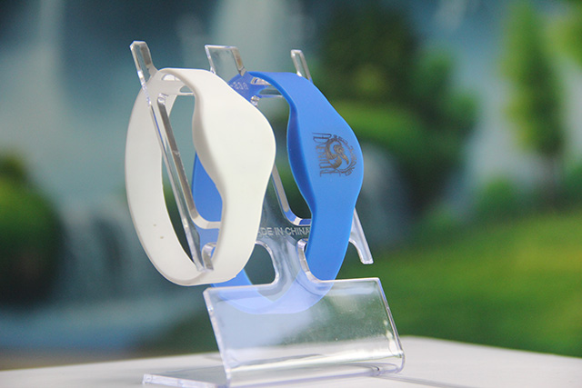 id硅膠腕帶保護套易變形,你找到它不回彈的原因了嗎?