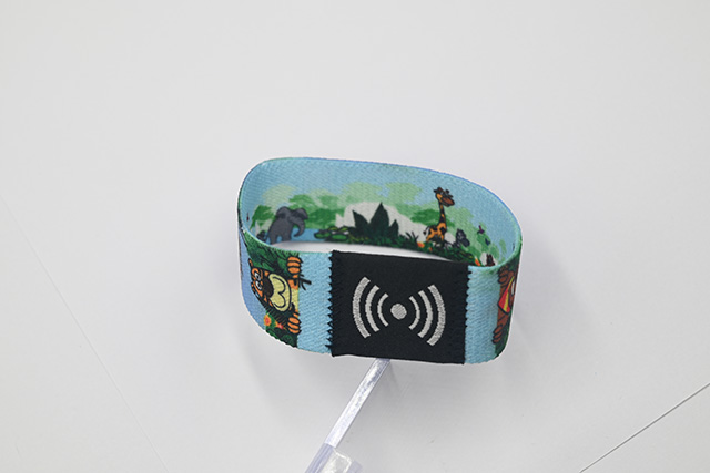 會員卡的印刷主要分為膠印和絲印，每種印刷方式不同